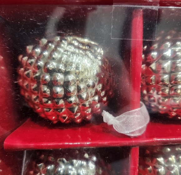 🆕️ Tidings & Joy Ornaments - Picture 2 of 7